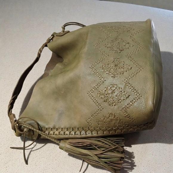 Isabella Fiore Gisela Diamond Stitched Green Leather Hobo - Picture 5 of 10